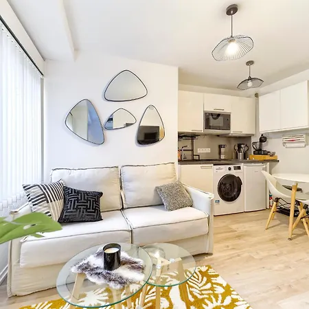 Riviera Vibes - Ac - Wifi & Breakfast - 8 Min Walk To Διαμέρισμα Νίκαια