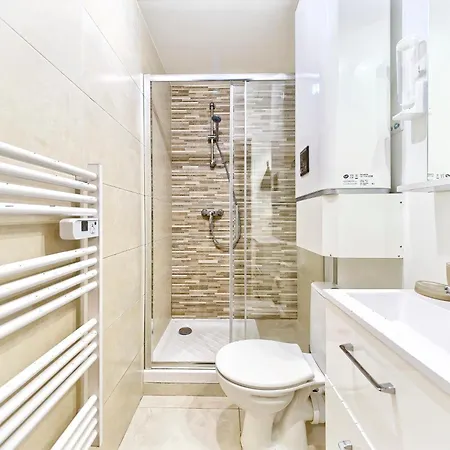 Riviera Vibes - Ac - Wifi & Breakfast - 8 Min Walk To Νίκαια